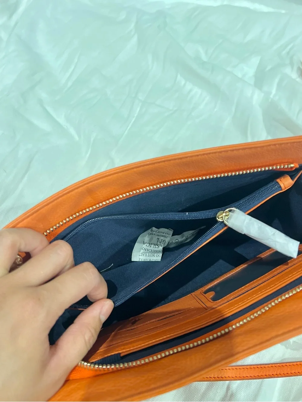 rare BEVEE Orange Pebbled Leather Convertible Clutch Crossbody‎ Wallet Chain Bag